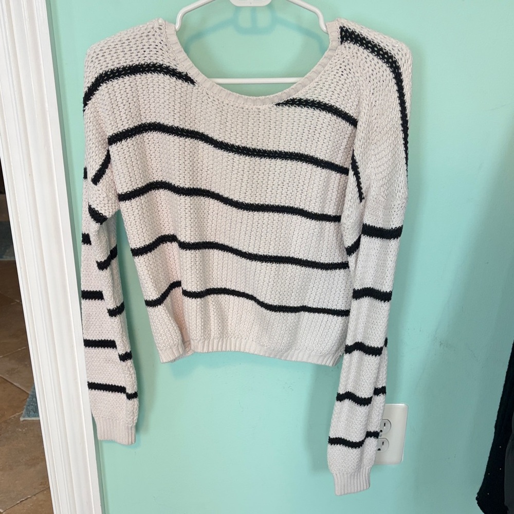 Hollister twist back reversible sweater